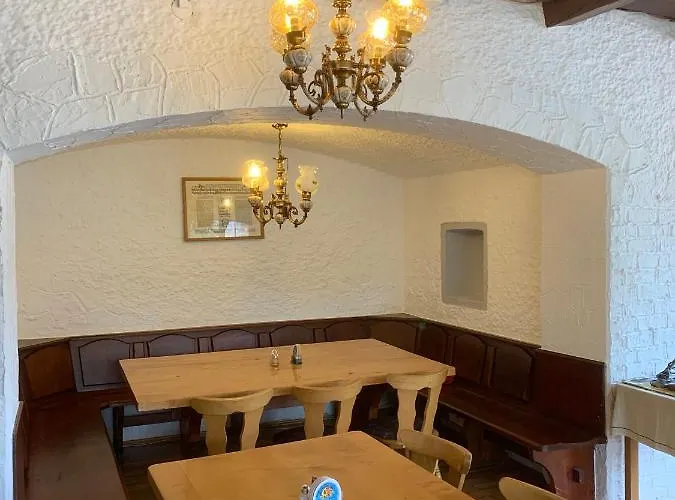 Loewen Mini-hôtel 2*