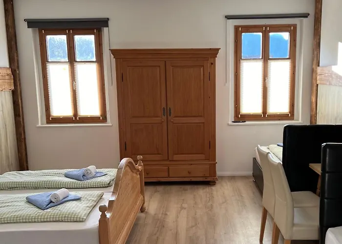 Loewen Mini-hôtel 2*