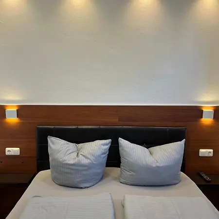 Inn Loewen 2*