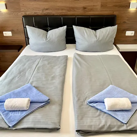 Inn Loewen 2*